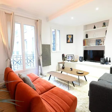 Nice Apt For 2- Bright In شقة باريس